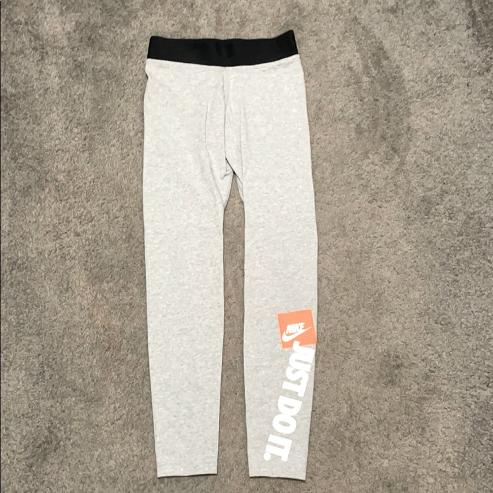 Womens Nike Pro Leggings